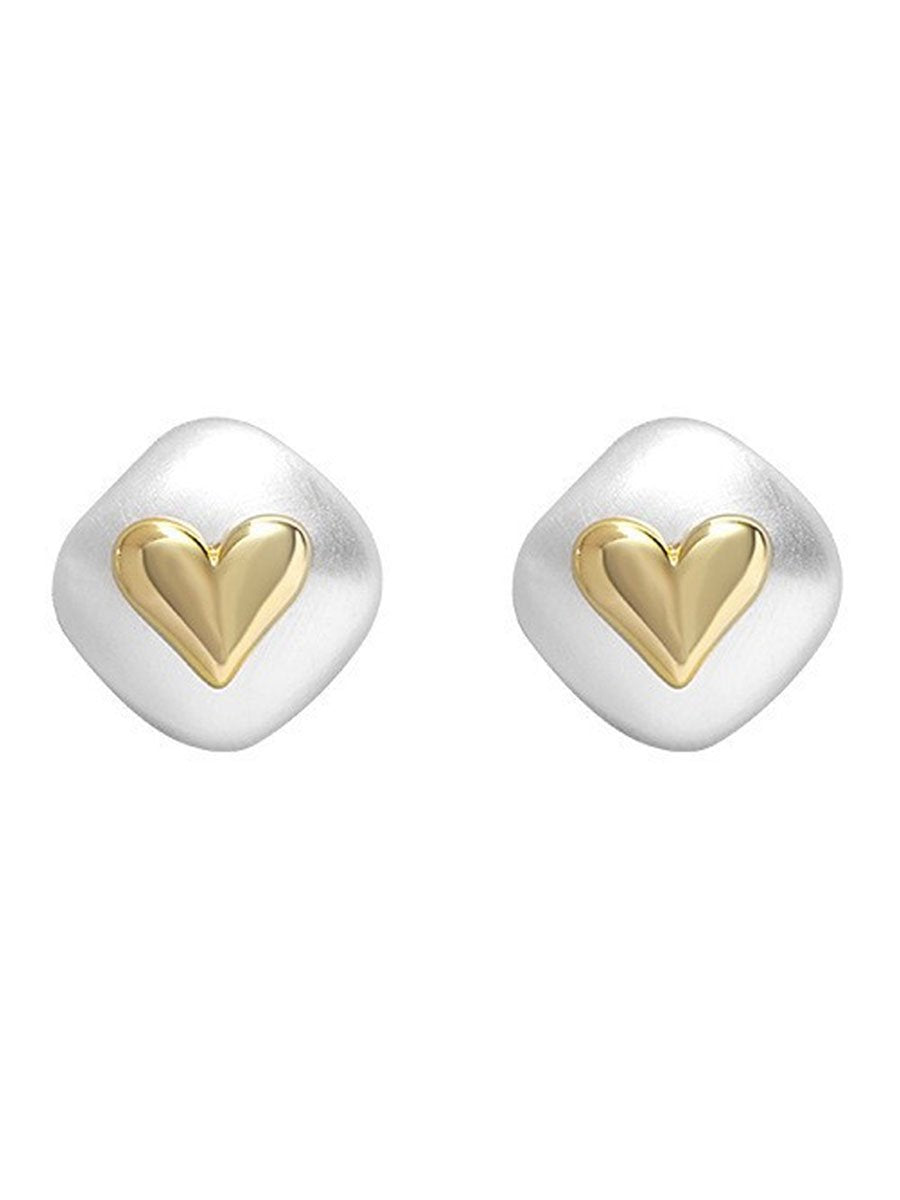Olivia Women's Earrings featuring a vintage pearl design that embodies timeless elegance, perfect for any occasion. 5