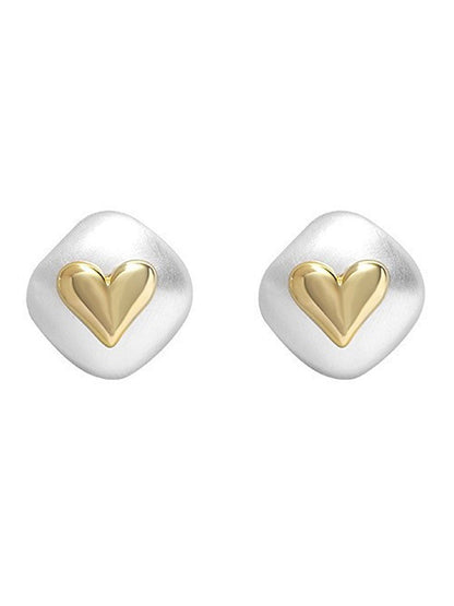 Olivia Women's Earrings featuring a vintage pearl design that embodies timeless elegance, perfect for any occasion. 5