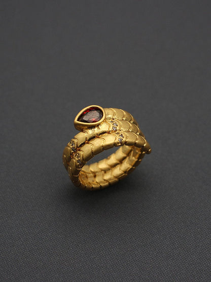 Vera Women's Vintage-Inspired Snake Ring featuring a Water Drop Zircon, elegantly designed for a unique fashion statement. 1