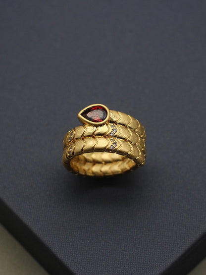 Vera Women's Vintage-Inspired Snake Ring featuring a Water Drop Zircon, elegantly designed for a unique fashion statement. 2